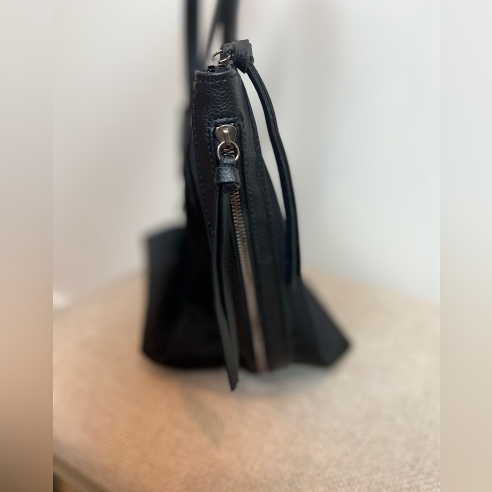 Botkier New York Bond Travel Tote
Bag Black - Picture 7 of 14